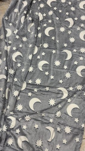 Sötétben világító, puha csillagos takaró 2színben