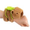 Csuklóra tehető Capybara plüss több minta