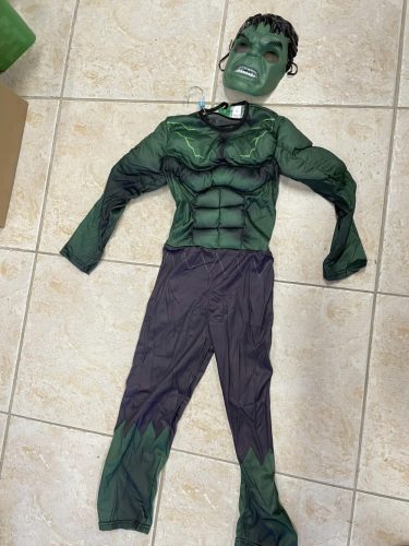 Hulk izmosított jelmez