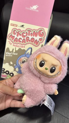 Meglepetés Exciting Macaron Labubu