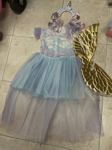 Unikornis jelmez kiegészítőkkel